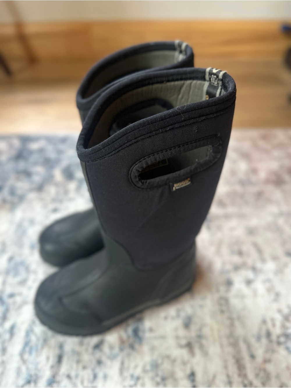 BOGS boys' boots size 13